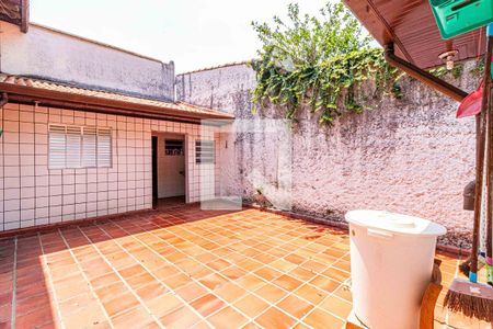 Casa à venda com 450m², 6 quartos e 6 vagas Casa à venda com 450m², 6 quartos e 6 vagasQuintal