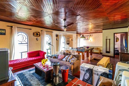 Casa à venda com 450m², 6 quartos e 6 vagas Casa à venda com 450m², 6 quartos e 6 vagasSalão