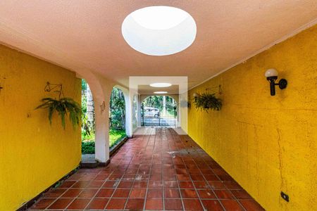 Casa à venda com 450m², 6 quartos e 6 vagas Casa à venda com 450m², 6 quartos e 6 vagasGaragem