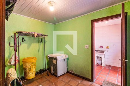 Casa à venda com 450m², 6 quartos e 6 vagas Casa à venda com 450m², 6 quartos e 6 vagasQuarto de serviço