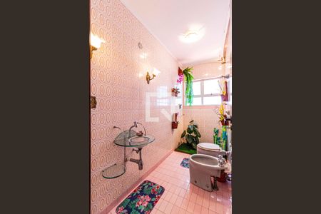 Banheiro social 01 de casa à venda com 6 quartos, 450m² em Parque Continental, São Paulo