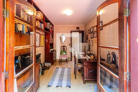 Casa à venda com 450m², 6 quartos e 6 vagas Casa à venda com 450m², 6 quartos e 6 vagasQuarto 03