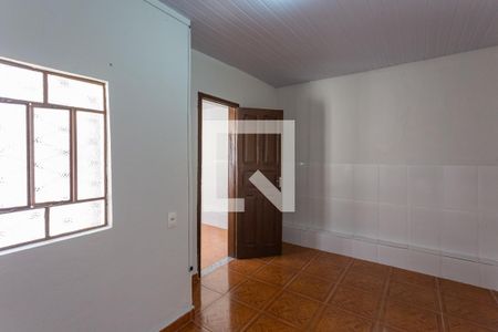 Suíte de casa para alugar com 1 quarto, 50m² em Floresta, Belo Horizonte