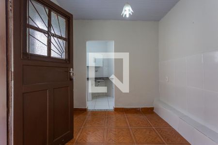 Sala de casa para alugar com 1 quarto, 50m² em Floresta, Belo Horizonte