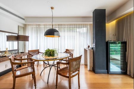 Casa de Condomínio à venda com 3 quartos, 459m² em Alto de Pinheiros, São Paulo
