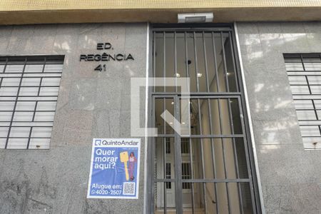 plaquinha de apartamento para alugar com 1 quarto, 42m² em Consolação, São Paulo