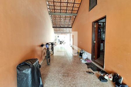 Casa à venda com 450m², 2 quartos e 4 vagas Casa à venda com 450m², 2 quartos e 4 vagasGaragem