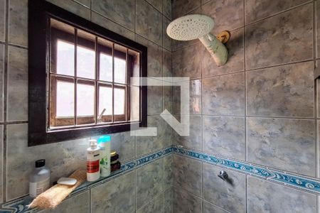 Casa à venda com 450m², 2 quartos e 4 vagas Casa à venda com 450m², 2 quartos e 4 vagasBanheiro da Suíte