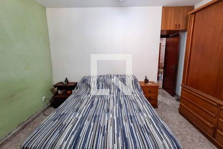 Casa à venda com 450m², 2 quartos e 4 vagas Casa à venda com 450m², 2 quartos e 4 vagasSuíte