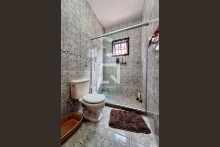 Casa à venda com 450m², 2 quartos e 4 vagas Casa à venda com 450m², 2 quartos e 4 vagasBanheiro Social