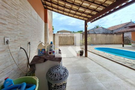 Casa à venda com 450m², 2 quartos e 4 vagas Casa à venda com 450m², 2 quartos e 4 vagasÁrea de Serviço