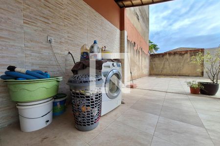 Casa à venda com 450m², 2 quartos e 4 vagas Casa à venda com 450m², 2 quartos e 4 vagasÁrea de Serviço