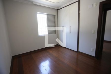 Quarto de apartamento para alugar com 4 quartos, 260m² em Buritis, Belo Horizonte