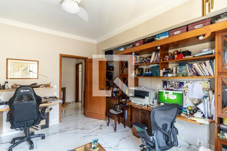 Apartamento à venda com 238m², 4 quartos e 2 vagasSuíte 4