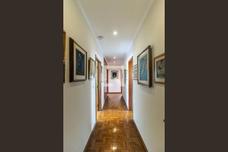 Apartamento à venda com 238m², 4 quartos e 2 vagasCorredor