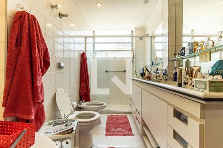 Apartamento à venda com 238m², 4 quartos e 2 vagasBanheiro da Suíte 2