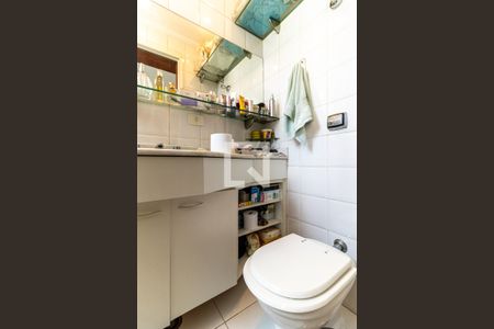 Apartamento à venda com 238m², 4 quartos e 2 vagasBanheiro da Suíte 4