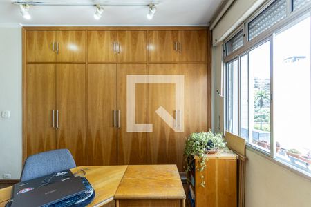 Apartamento à venda com 238m², 4 quartos e 2 vagasSuíte 1