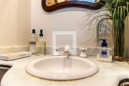 Lavabo de apartamento à venda com 4 quartos, 238m² em Higienópolis, São Paulo