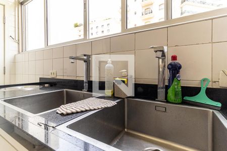 Apartamento à venda com 238m², 4 quartos e 2 vagasCozinha - Torneiras