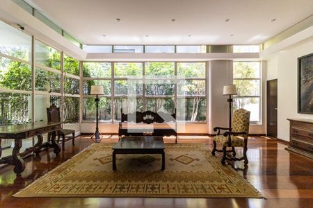 Apartamento à venda com 238m², 4 quartos e 2 vagasHall Social