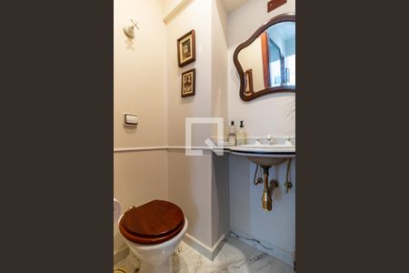 Lavabo de apartamento à venda com 4 quartos, 238m² em Higienópolis, São Paulo