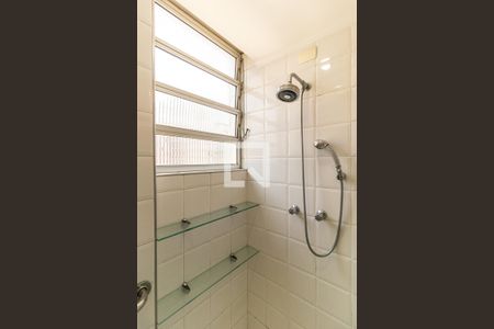 Apartamento à venda com 238m², 4 quartos e 2 vagasBanheiro da Suíte 3 - Ducha