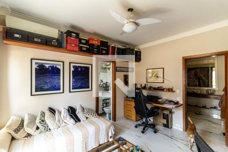 Apartamento à venda com 238m², 4 quartos e 2 vagasSuíte 4