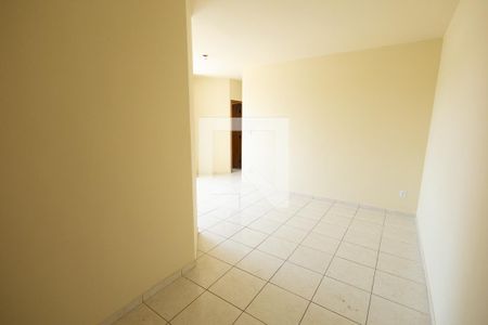 Sala de apartamento para alugar com 3 quartos, 70m² em São João Batista (Venda Nova), Belo Horizonte