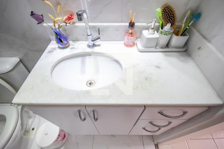 Apartamento para alugar com 72m², 3 quartos e 2 vagas Apartamento para alugar com 72m², 3 quartos e 2 vagasBanheiro 2