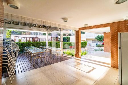 Apartamento à venda com 107m², 3 quartos e 2 vagas Apartamento à venda com 107m², 3 quartos e 2 vagasÁrea comum - Churrasqueira