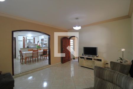 Sala de casa à venda com 3 quartos, 147m² em Vila Campo Grande, São Paulo