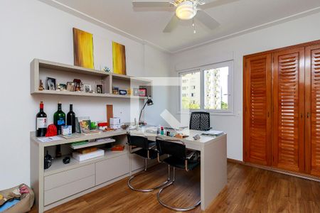 Apartamento à venda com 236m², 3 quartos e 3 vagasQuarto 3