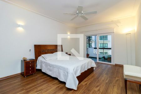 Apartamento à venda com 236m², 3 quartos e 3 vagasSuíte