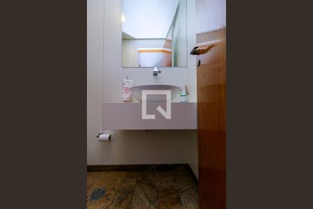 Apartamento à venda com 236m², 3 quartos e 3 vagasLavabo