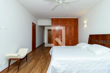 Apartamento à venda com 236m², 3 quartos e 3 vagasSuíte