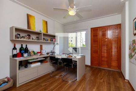 Apartamento à venda com 236m², 3 quartos e 3 vagasQuarto 3