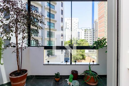 Apartamento à venda com 236m², 3 quartos e 3 vagasSuíte - Varanda