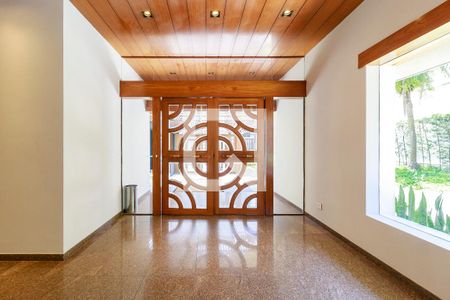 Apartamento à venda com 236m², 3 quartos e 3 vagasHall Social