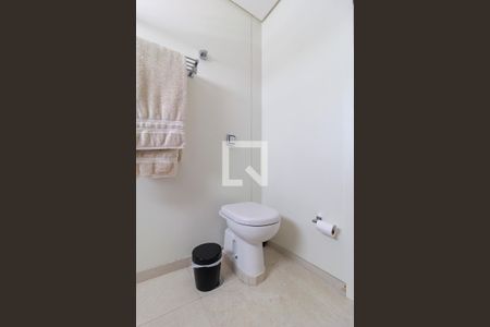 Apartamento à venda com 236m², 3 quartos e 3 vagasSuíte - Banheiro