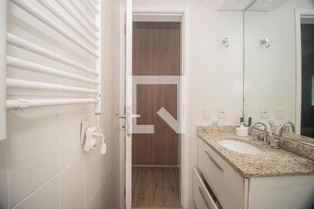 Apartamento à venda com 108m², 3 quartos e 2 vagasBanheiro da Suíte