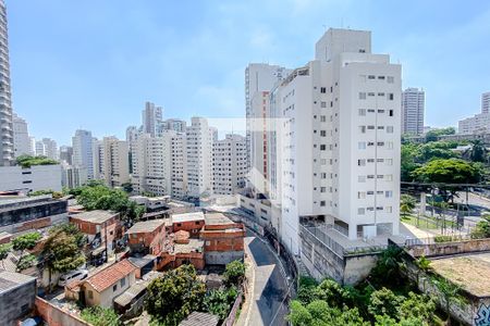Vista do Quarto 1 de kitnet/studio para alugar com 1 quarto, 37m² em Vila Mariana, São Paulo