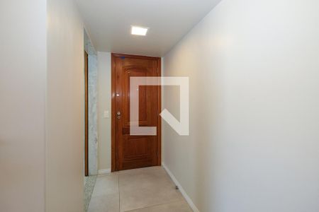 Entrada de apartamento à venda com 2 quartos, 80m² em Tijuca, Rio de Janeiro