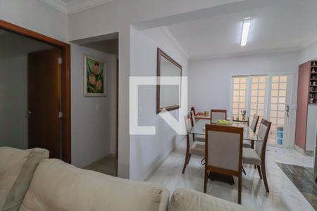 Sala de casa de condomínio à venda com 3 quartos, 173m² em Chácara São Francisco, Jundiaí