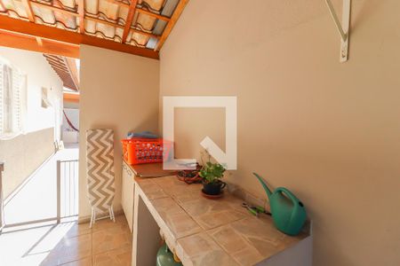 Casa de condomínio à venda com 173m², 3 quartos e 2 vagas Casa de condomínio à venda com 173m², 3 quartos e 2 vagasCozinha e Área de Serviço