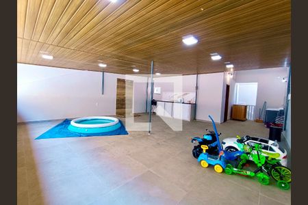 Casa à venda com 150m², 4 quartos e sem vagaSalão