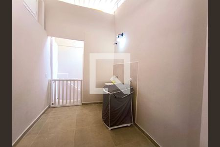 Casa à venda com 150m², 4 quartos e sem vagaÁrea serviço