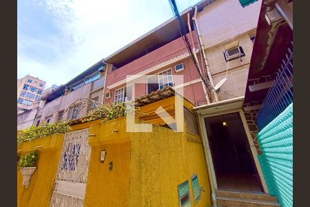 Casa à venda com 150m², 4 quartos e sem vagaFachada interna