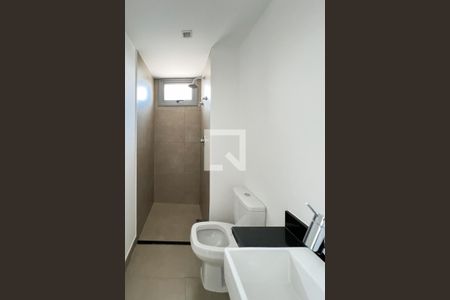 Banheiro de apartamento à venda com 1 quarto, 21m² em Indianópolis, São Paulo