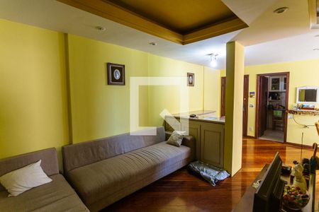 Sala 2 de apartamento para alugar com 4 quartos, 118m² em Sagrada Família, Belo Horizonte